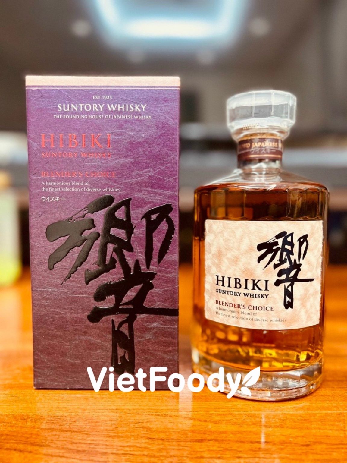 Rượu whisky Nhật Suntory Hibiki Blender’s Choice VietFoody