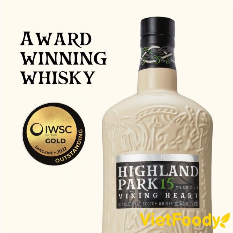 Highland Park 15 YO Viking Heart giành giải Outstanding Gold tại IWSC 2022